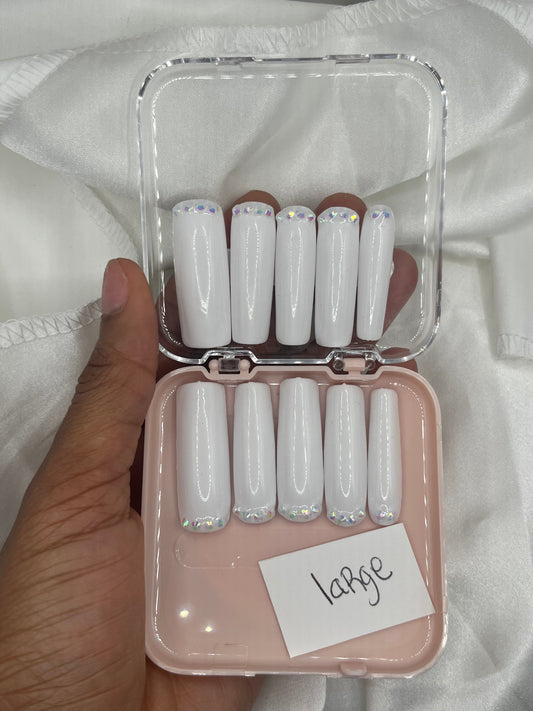 Bling Snow Bunny Long Square Nails with glitter, 24pcs Short Style, Detachable Full Cover Fingernail Set, Suitable for Parties, Dances, and Daily Wear